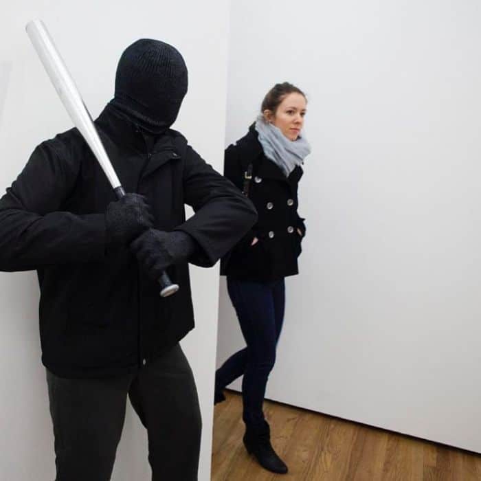 Artista espalha manequins realistas em todo o mundo para mexer com as pessoas (49 fotos) 15