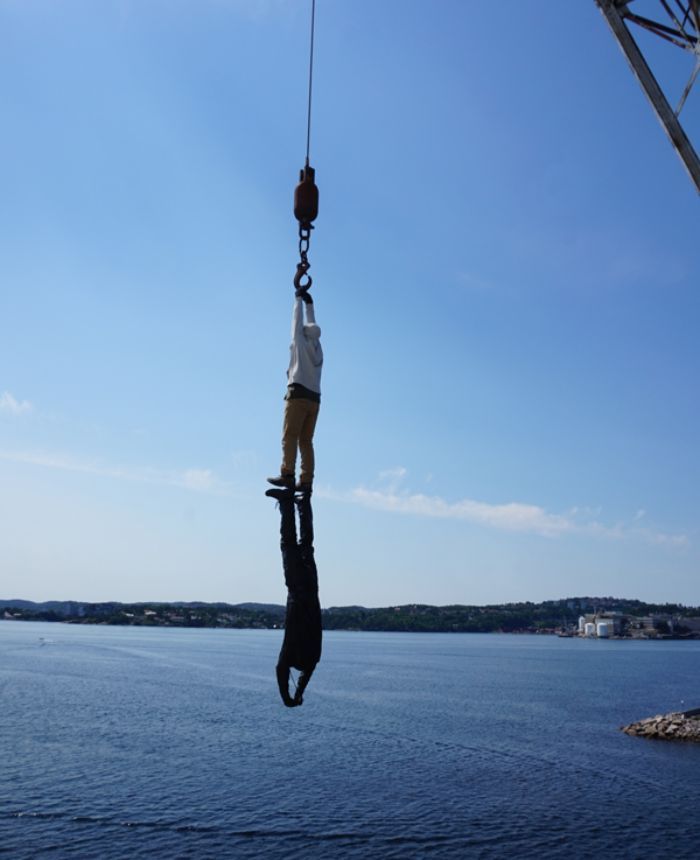 Artista espalha manequins realistas em todo o mundo para mexer com as pessoas (49 fotos) 34