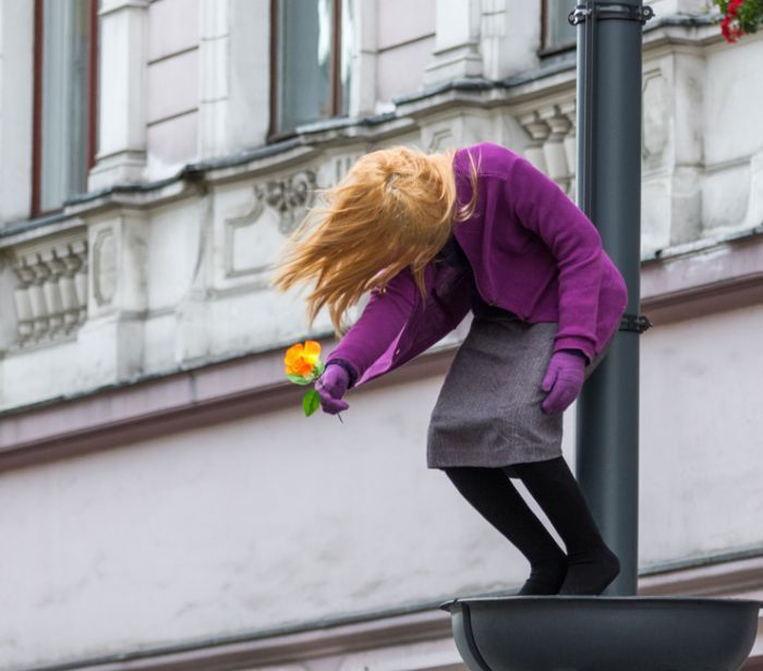 Artista espalha manequins realistas em todo o mundo para mexer com as pessoas (49 fotos) 38