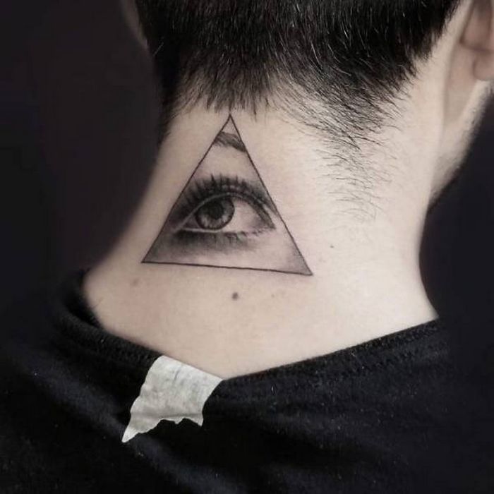 45 idéias inspiradoras de tatuagem para o pescoço e nuca 3