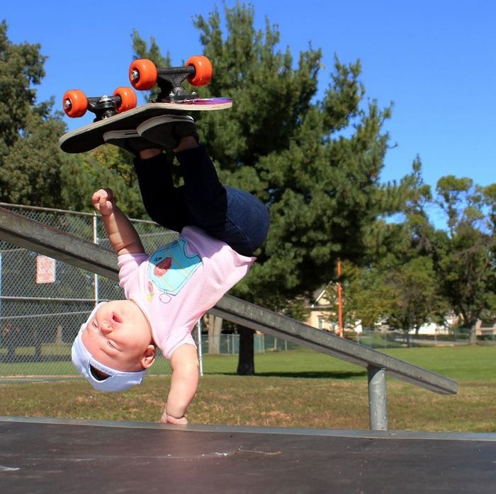 Pai tira foto de seu filho fazendo coisas de adulto e o resultado foi sensacional 1