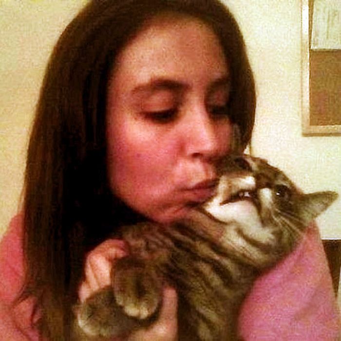 Gatos que odeiam estar em selfies com seus humanos (21 fotos) 7 Gatos que odeiam estar em selfies com seus humanos (21 fotos) 7
