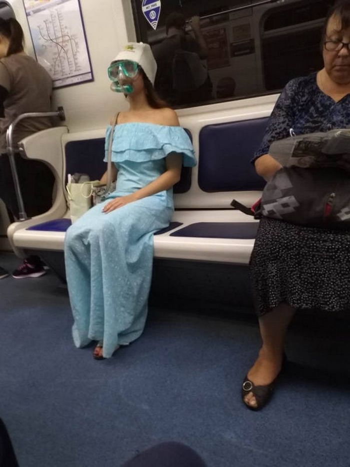 Metrô um lugar cheio de gente estranhas (31 fotos) 15