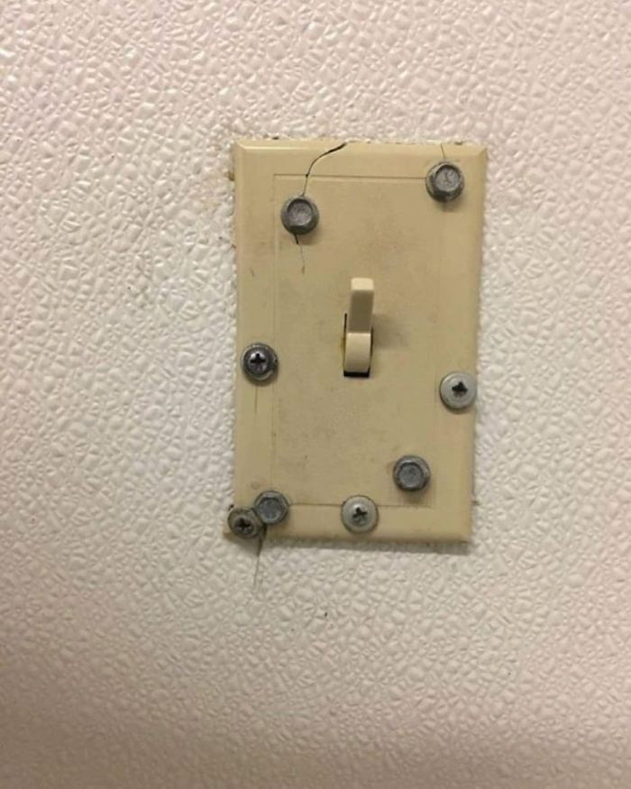 15 fotos de obras, de tão ruins, acabaram ficando divertidas 3