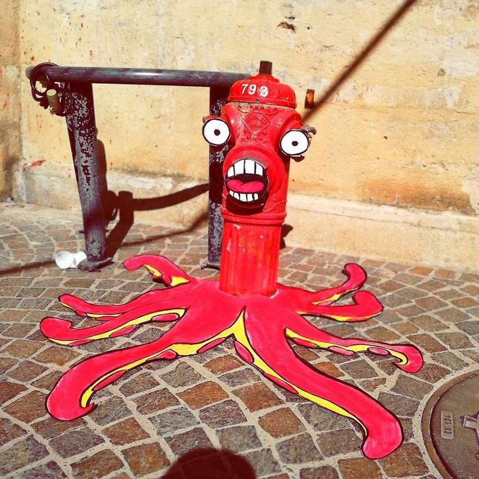 Artista dá vida às ruas simples adicionando personagens divertidos (34 fotos) 7