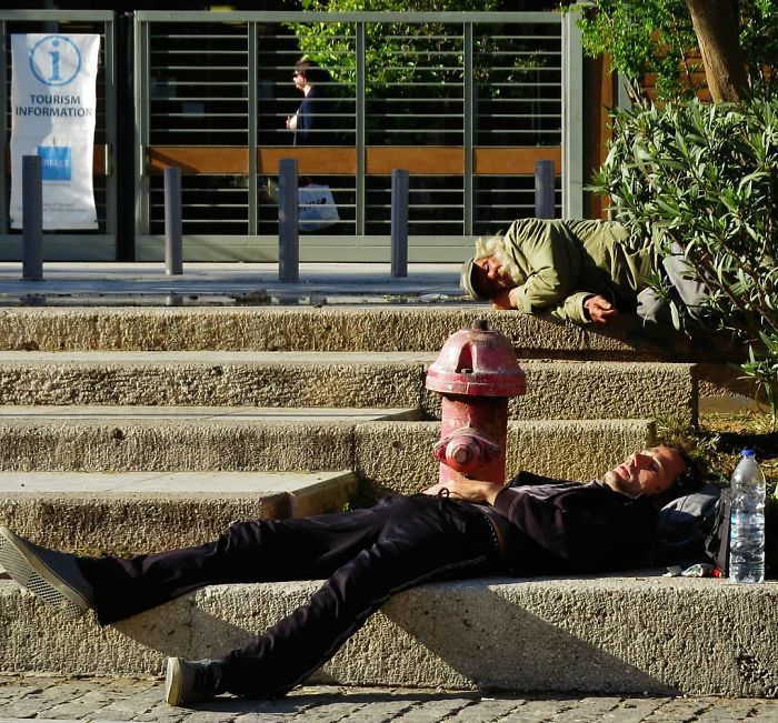 Fotógrafo de rua captura fotos divertidas e aqui estão 30 das melhores 20