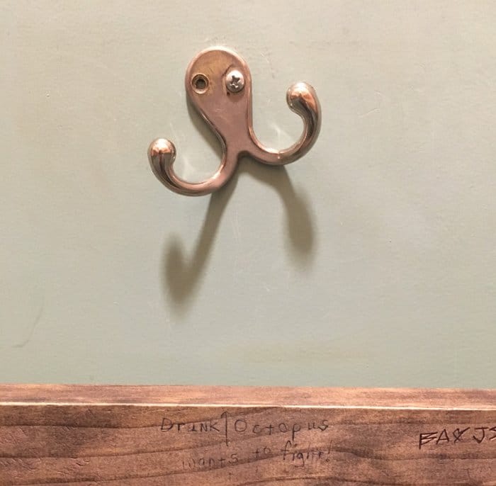 Você consegue ver rostos de bêbados nesses objetos inanimados? 20