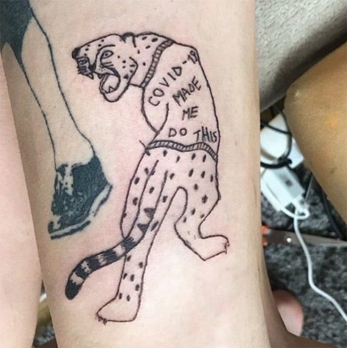 Algumas pessoas estão fazendo tatuagens inspiradas no covid-19 (21 fotos) 2