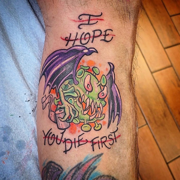 Algumas pessoas estão fazendo tatuagens inspiradas no covid-19 (21 fotos) 18