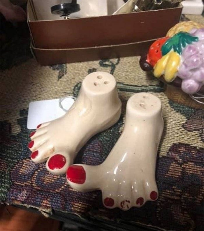 22 coisas encontradas em brechós que revelam muita imaginação 16