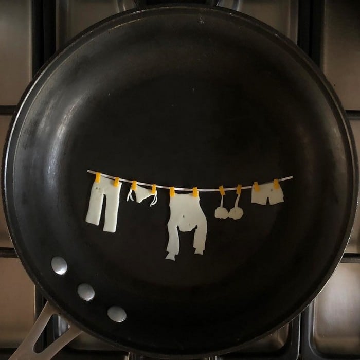 Um artista do México usa uma panela como tela e cria arte a partir de ovos (30 fotos) 15