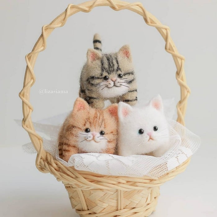 Artista russa cria gatinhos de feltro que parecem ter saído de um conto fada (32 fotos) 22