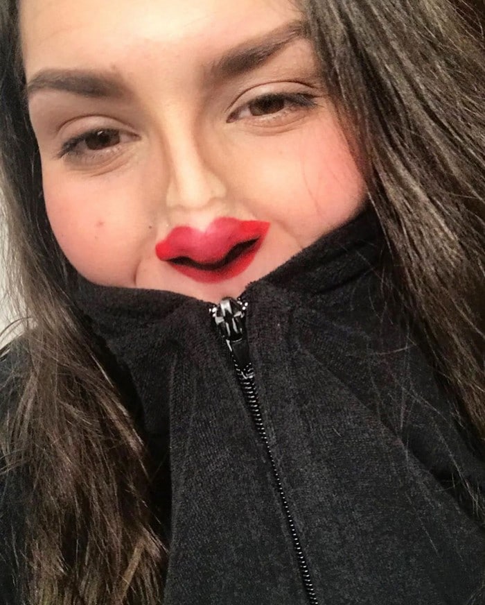 Esta pequena maquiagem para o rosto é a solução perfeita para uma máscara de coronavírus (37 fotos) 1