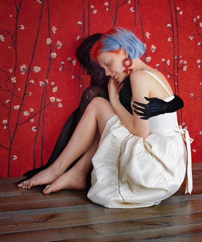 Esta artista russa compartilha suas fotos bizarras e se tornou uma sensação no Instagram (40 fotos) 18