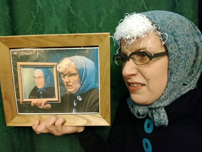 Grupo do Facebook recria obras de arte durante isolamento social (34 fotos) 5