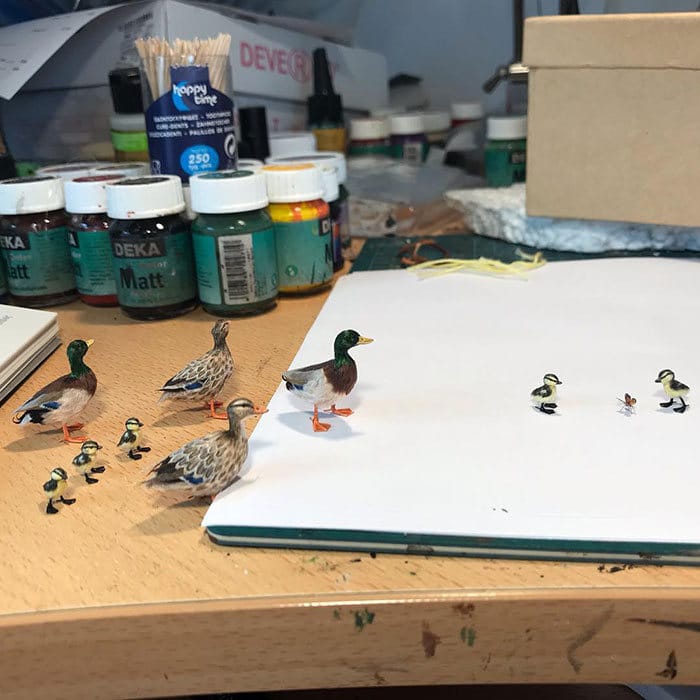 40 animais em miniatura criados pelo renomado artista Fanni Sandor 17