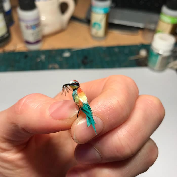 40 animais em miniatura criados pelo renomado artista Fanni Sandor 27
