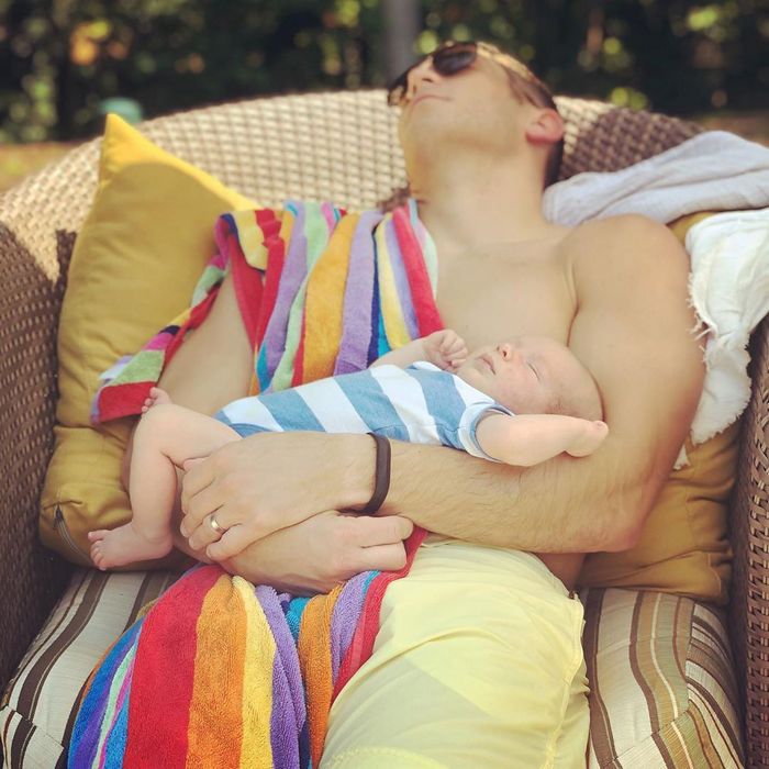 A conta do Instagram Got Toddlered mostra os pais antes e depois dos filhos 54