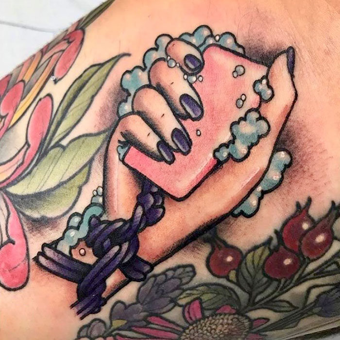 As pessoas estão fazendo tatuagens Covid-19 e aqui estão 40 das melhores 21