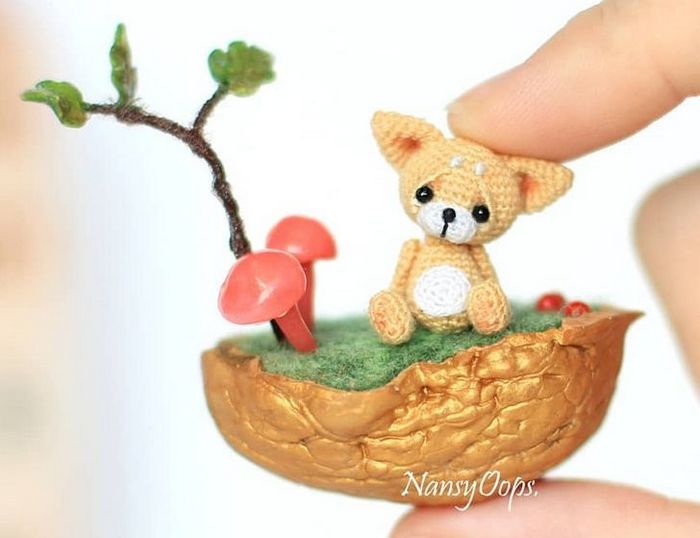 Este artista russa cria pequenos bichinhos de pelúcia de crochê que você pode levar a qualquer lugar (20 fotos) 11