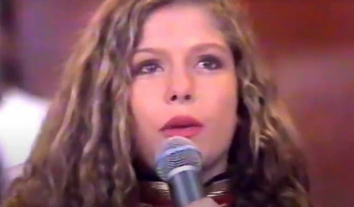 10 famosas que começaram como assistentes de palco 4