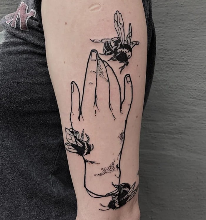 24 tatuagens minimalistas que são o equilíbrio ideal entre ousado e elegante 6