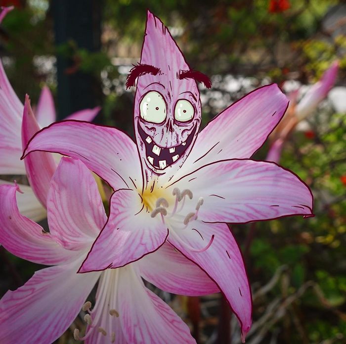 Um ilustrador adiciona monstros engraçados pela cidade 23