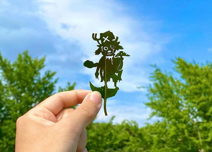 Artista japonês cria obras de arte com recortes em folhas 22