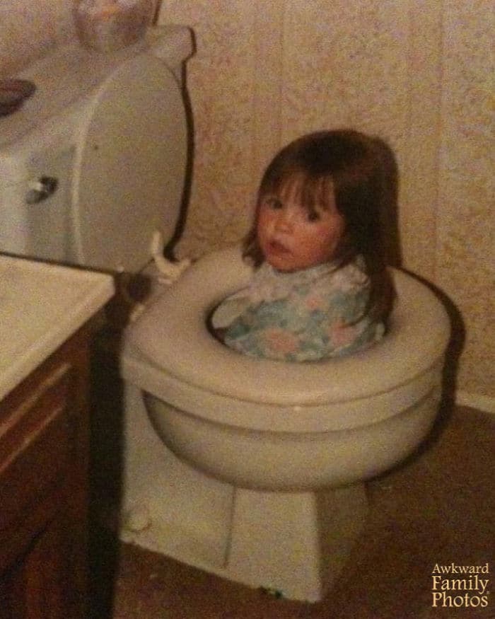 Esta conta do Instagram está compartilhando fotos de família estranhas 11