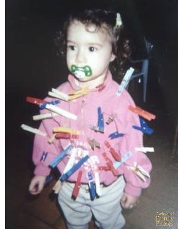 Esta conta do Instagram está compartilhando fotos de família estranhas 15