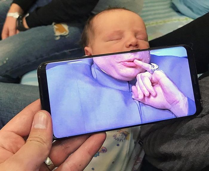 Fotos divertidas tiradas com dois smartphone 10