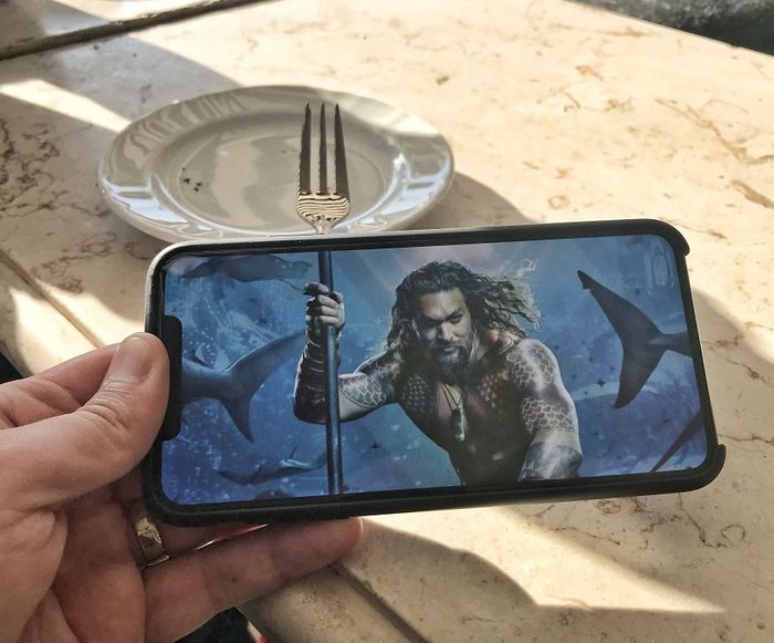 Fotos divertidas tiradas com dois smartphone 24