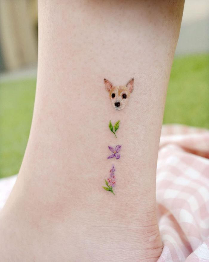49 tatuagens pequenas para tornozelos que vão te encantar: são discretas e lindas! 47