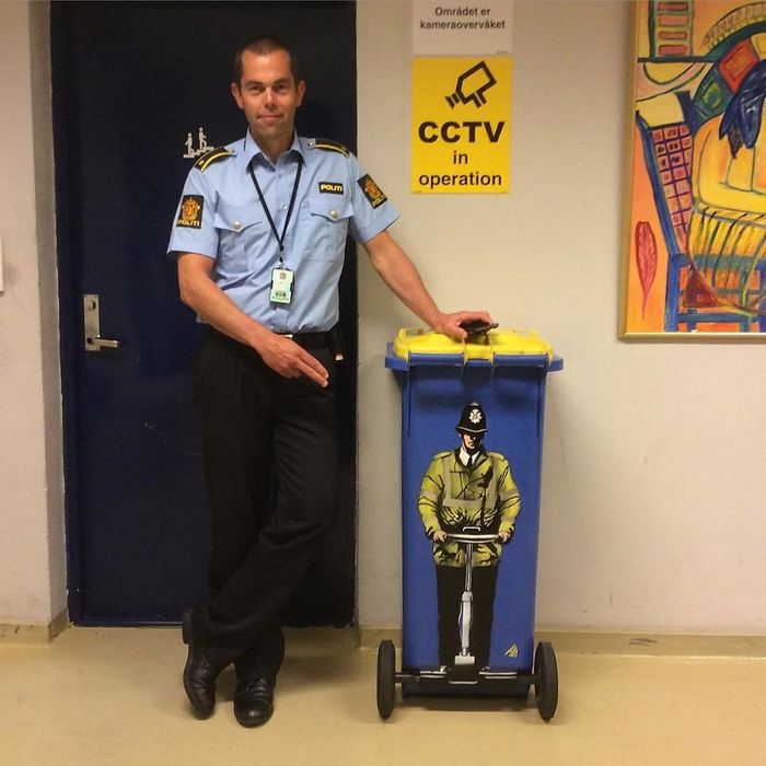 Artista de rua JPS faz sua arte em lugares que a maioria das pessoas negligenciaria 23