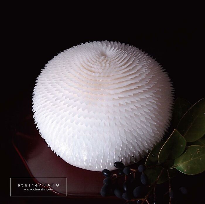 Artista japonês esculpe à mão padrões e ornamentos em comida 29