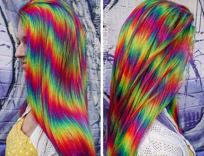 Um cabeleireiro australiano que transforma o cabelo em arco-íris 22