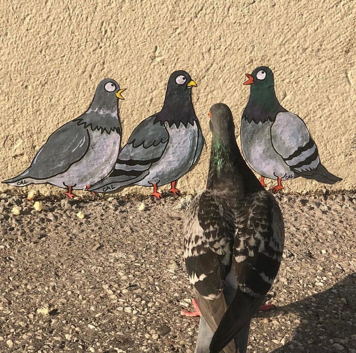 Artista francês espalha humor em espaços urbanos por meio de sua arte 13