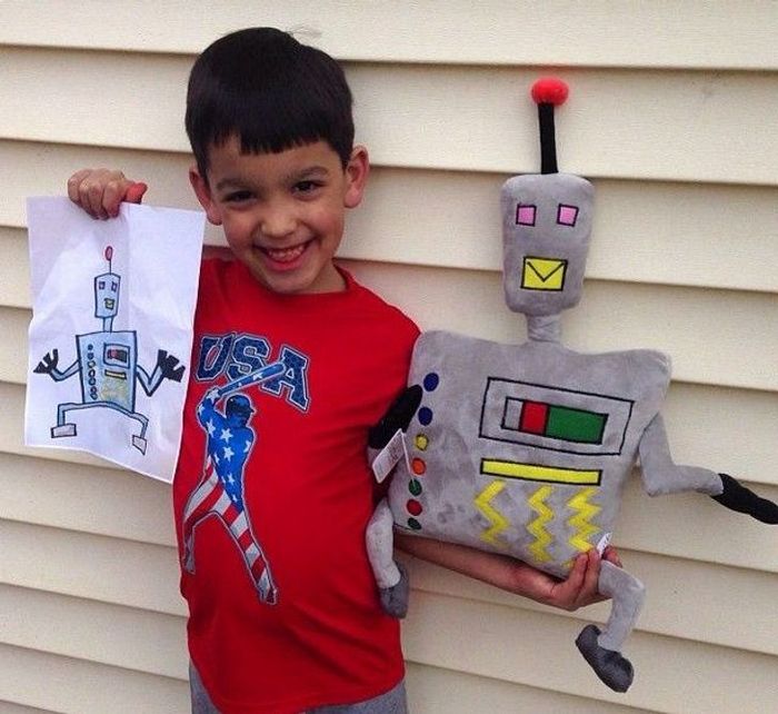 16 brinquedos criando a partir de desenhos feitos por crianças 11