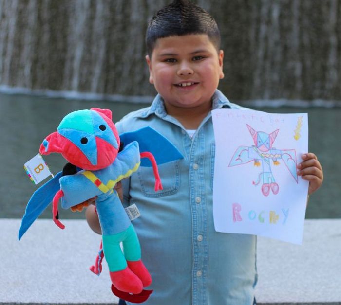 16 brinquedos criando a partir de desenhos feitos por crianças 15