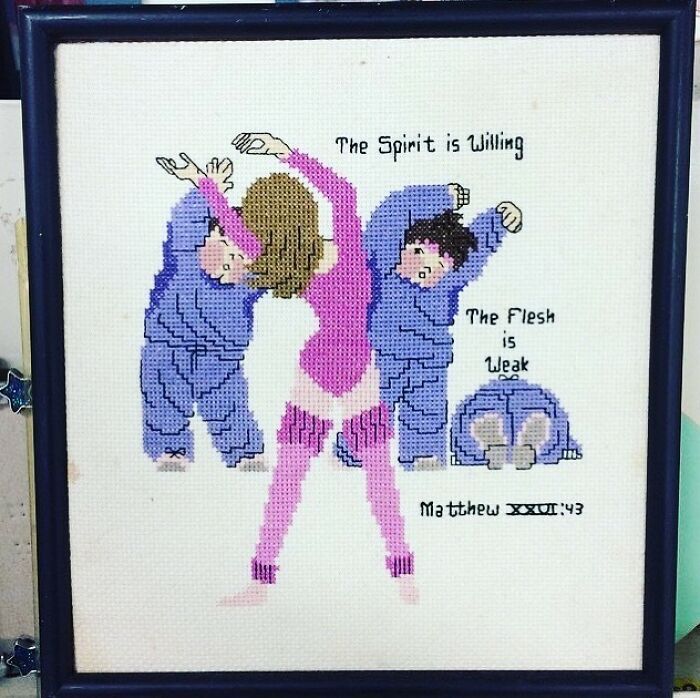 35 das descobertas mais bizarras de brechós postadas nesta conta do Instagram de arte de brechó 22