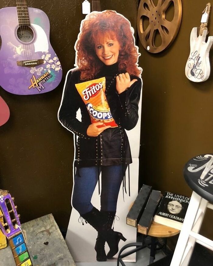 35 das descobertas mais bizarras de brechós postadas nesta conta do Instagram de arte de brechó 24