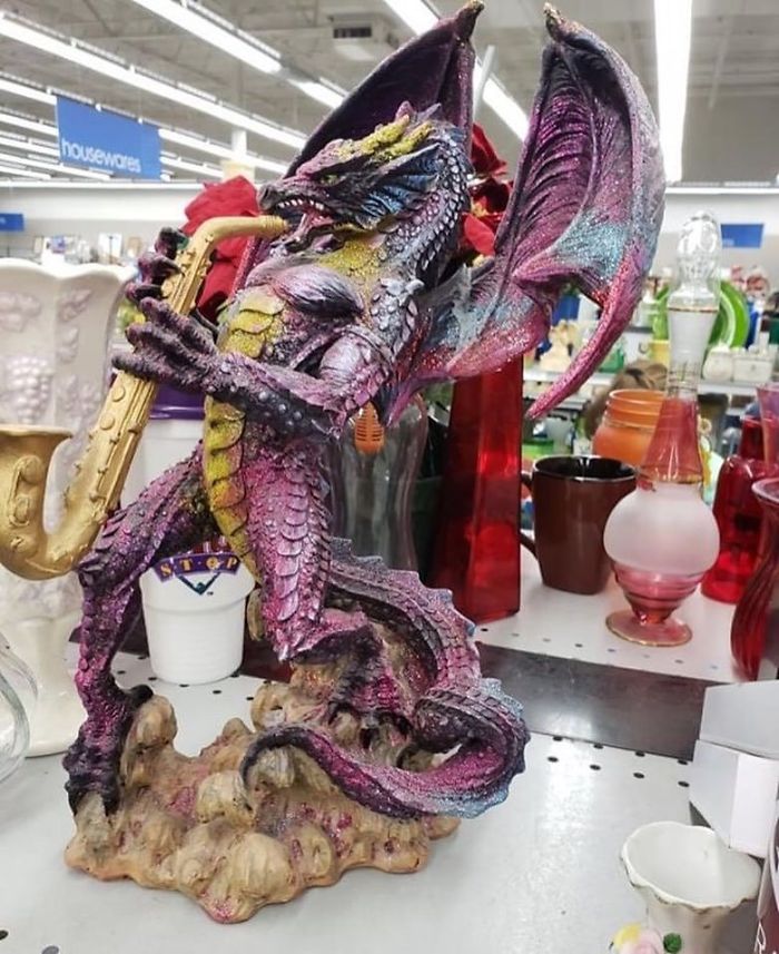 35 das descobertas mais bizarras de brechós postadas nesta conta do Instagram de arte de brechó 35