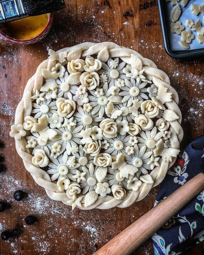Mulher faz tortas lindas que roubariam a cena em todas as mesas 4