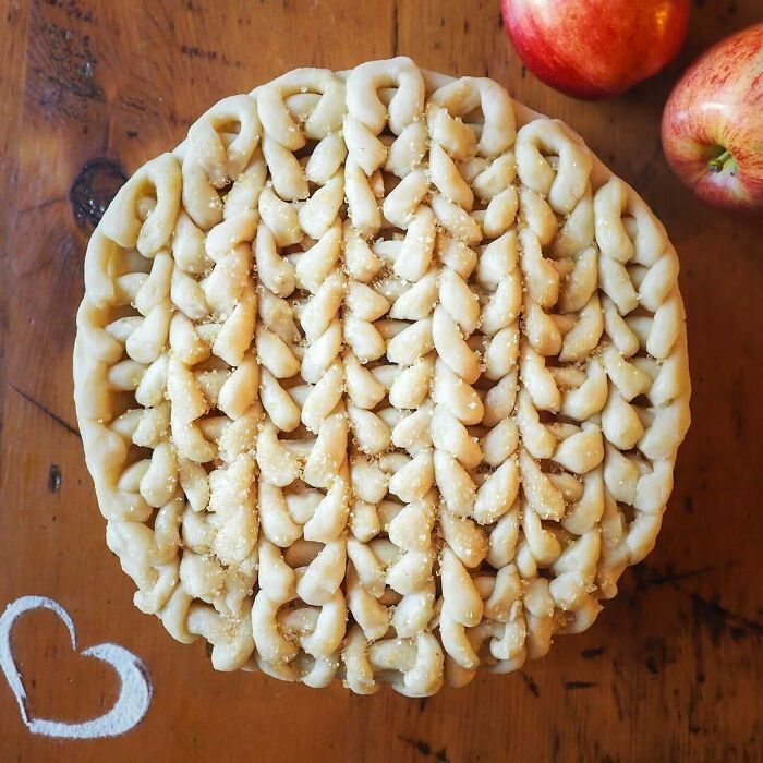 Mulher faz tortas lindas que roubariam a cena em todas as mesas 5