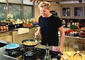 12 perguntas no estilo o que você prefere: Universo Pixar e a vida real 21