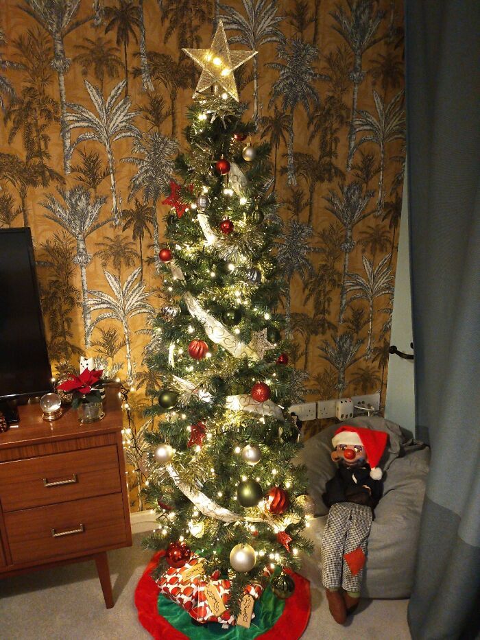 Ei, leitores, compartilhem sua árvore de Natal conosco 10