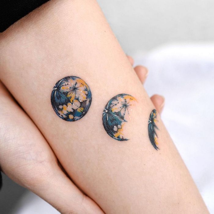 14 ideias de tatuagem de lua em aquarela 4