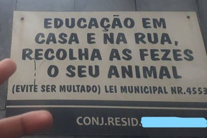 24 placas de avisos com erros engraçados de escrita 24