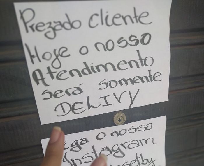 24 placas de avisos com erros engraçados de escrita 18