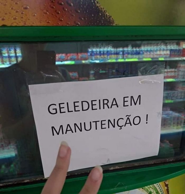 24 placas de avisos com erros engraçados de escrita 7